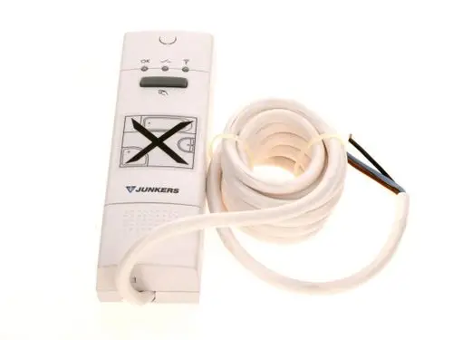 Funkempfänger von Bosch, weißes Gehäuse mit Bedienelementen und Display, verbunden mit einem Kabel, das mehrere Adern enthält.
